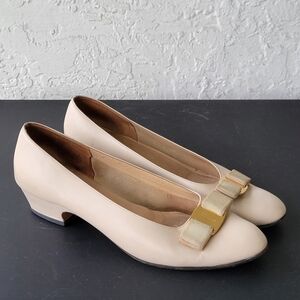 Vtg Salvatore Ferragamo Lillaz Bow Pumps Leather Shoes Sz 9 B